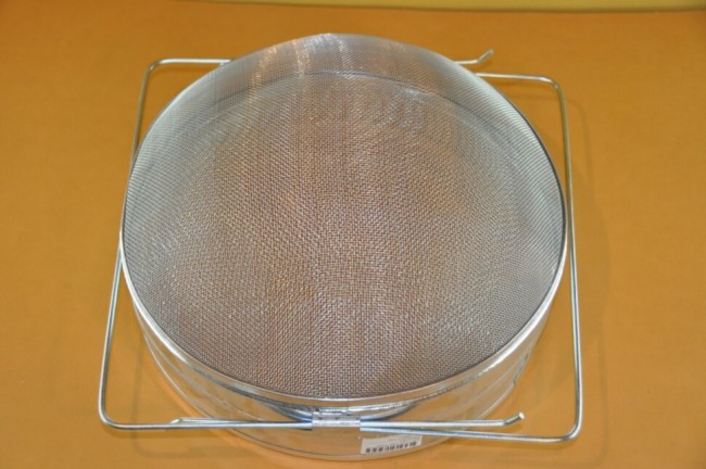 Фільтр для меду 300 мм оцинков.