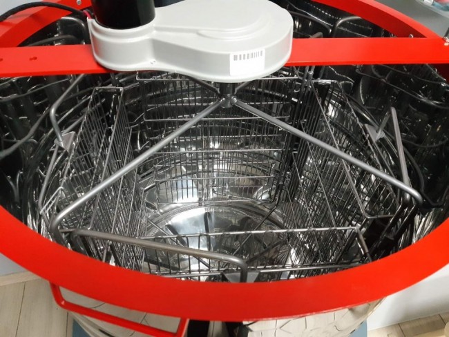 Медогонка 4-х рамкова з поворотом касет М5015